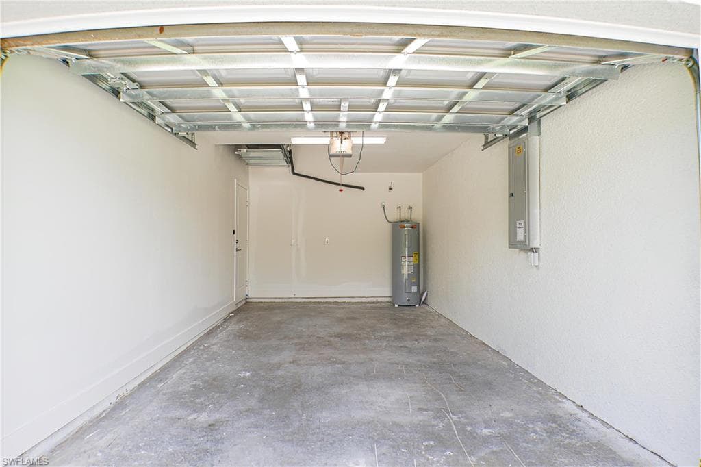 2020 E 12th ST, LEHIGH ACRES FL 33972-15