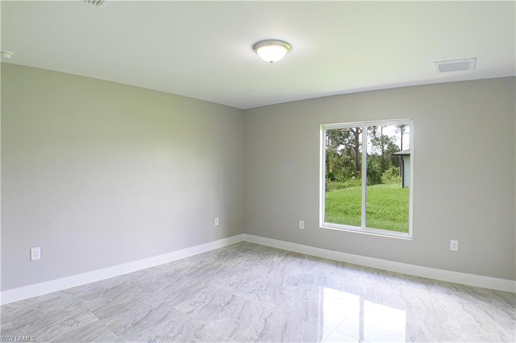 2020 E 12th ST, LEHIGH ACRES FL 33972-13