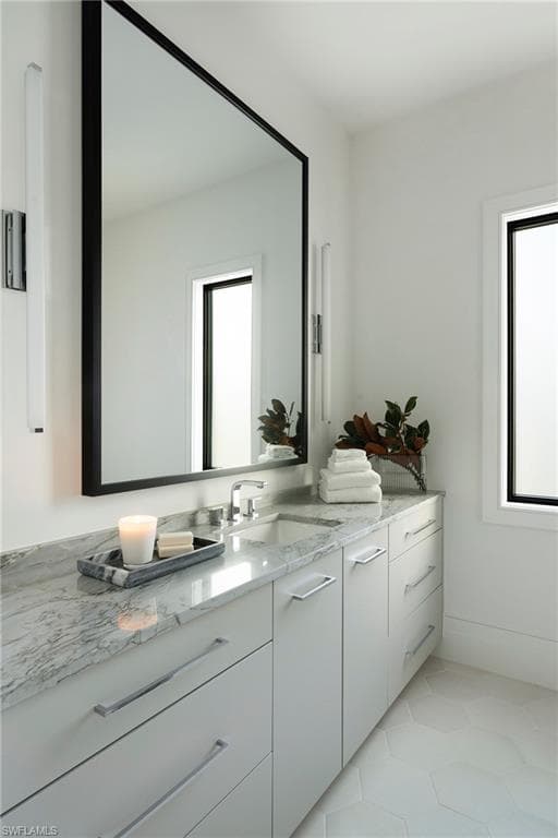 6704 Newport RD, NAPLES FL 34109-26