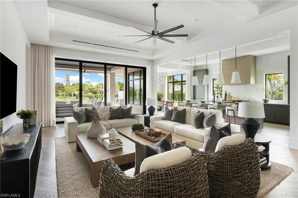 6704 Newport RD, NAPLES FL 34109-6