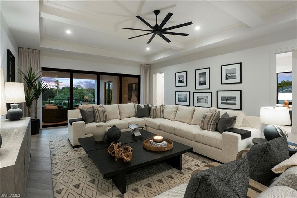 6704 Newport RD, NAPLES FL 34109-29