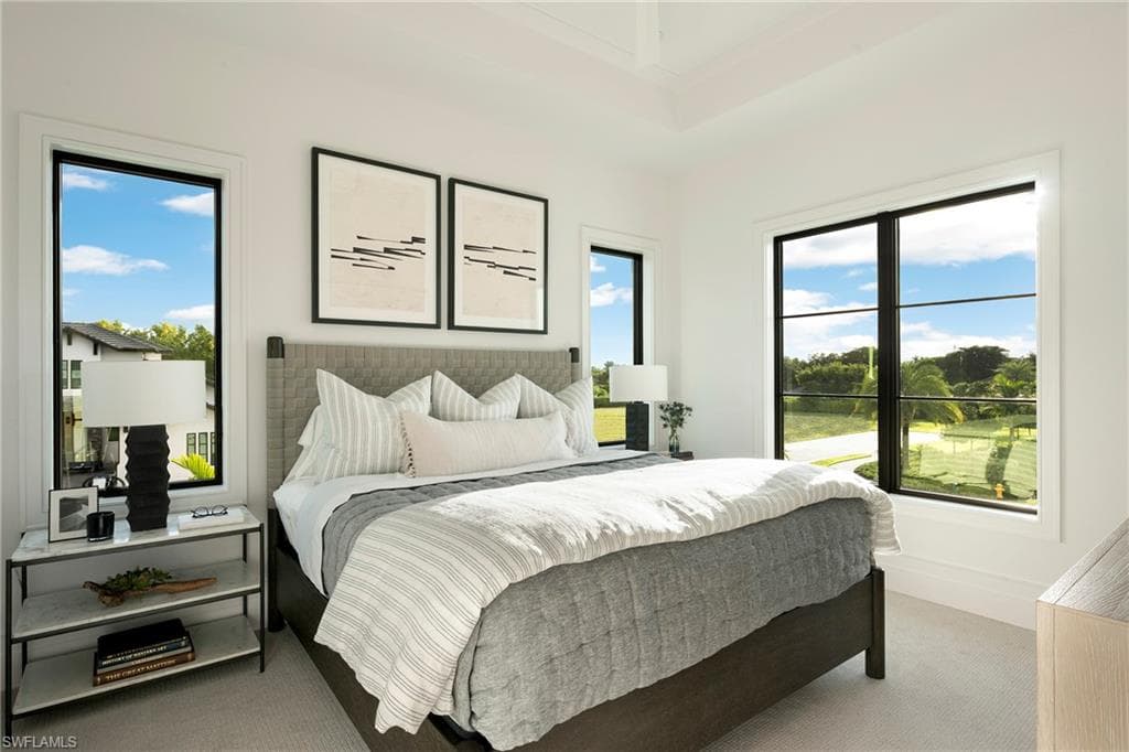 6704 Newport RD, NAPLES FL 34109-20