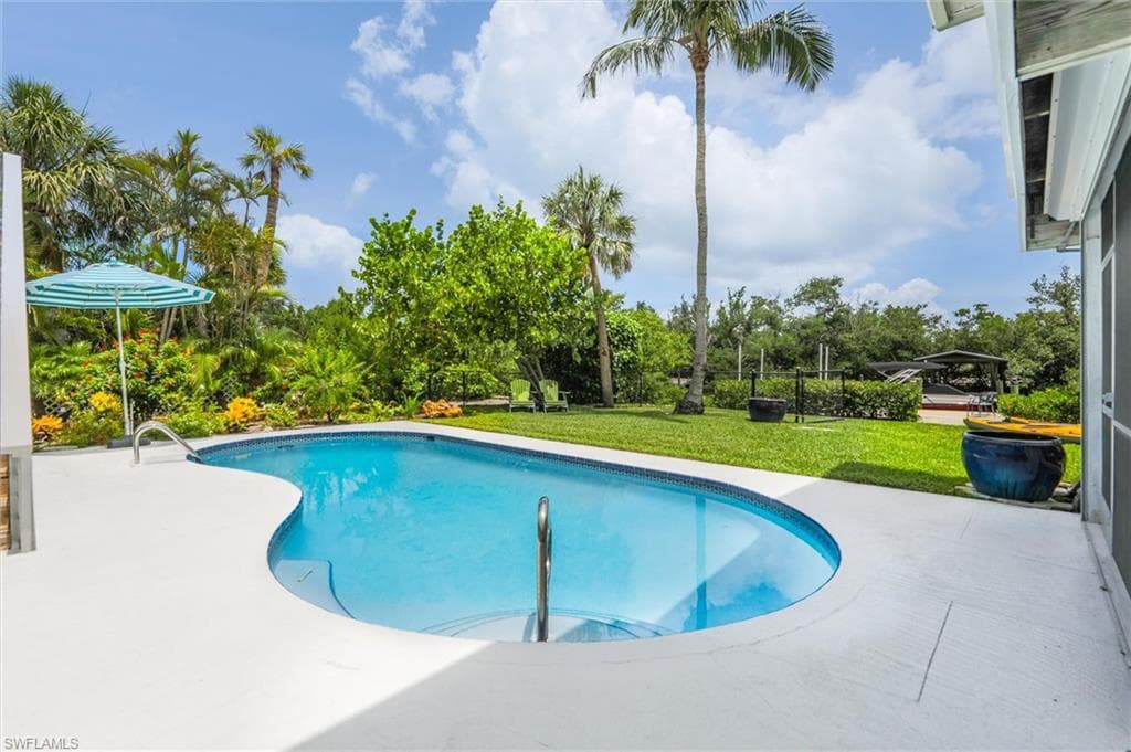 6101 Starling WAY, SANIBEL FL 33957-4