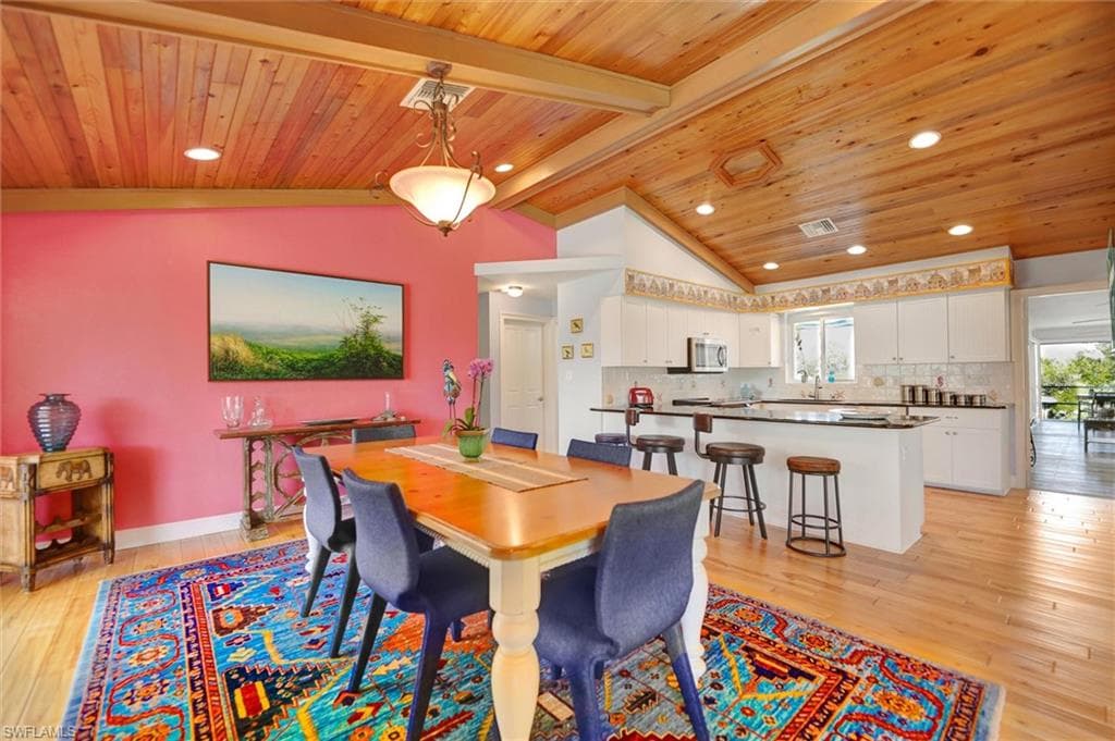 6101 Starling WAY, SANIBEL FL 33957-19