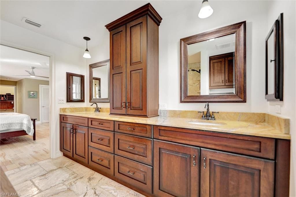 6101 Starling WAY, SANIBEL FL 33957-30