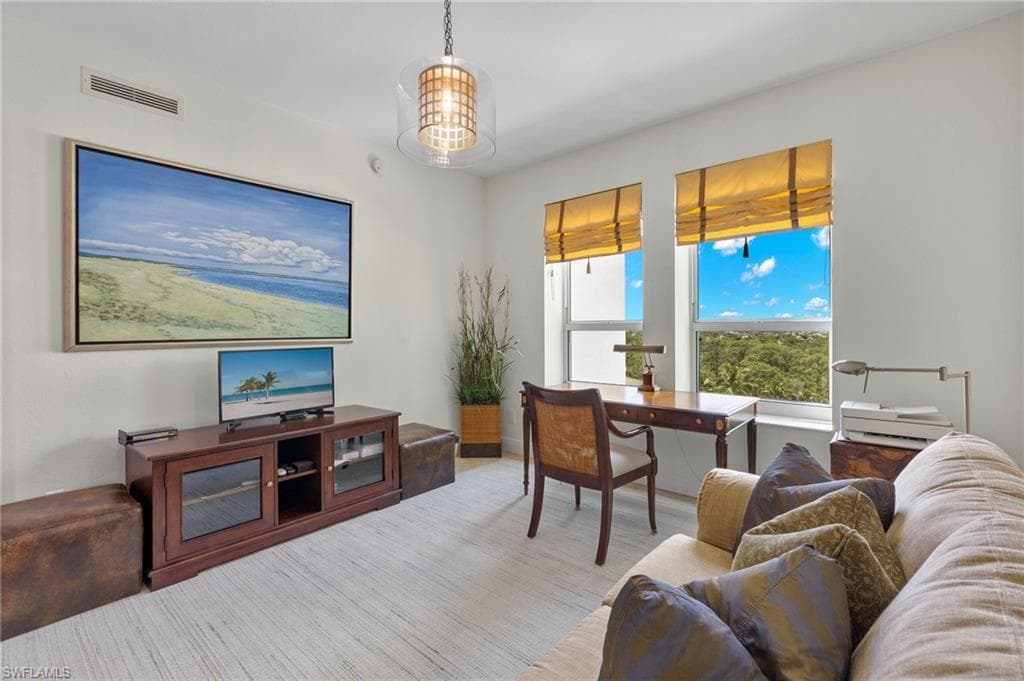 285 Grande WAY # 705, NAPLES FL 34110-16
