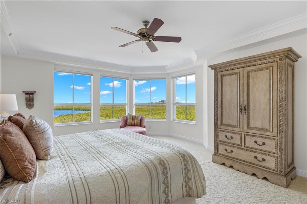 285 Grande WAY # 705, NAPLES FL 34110-14