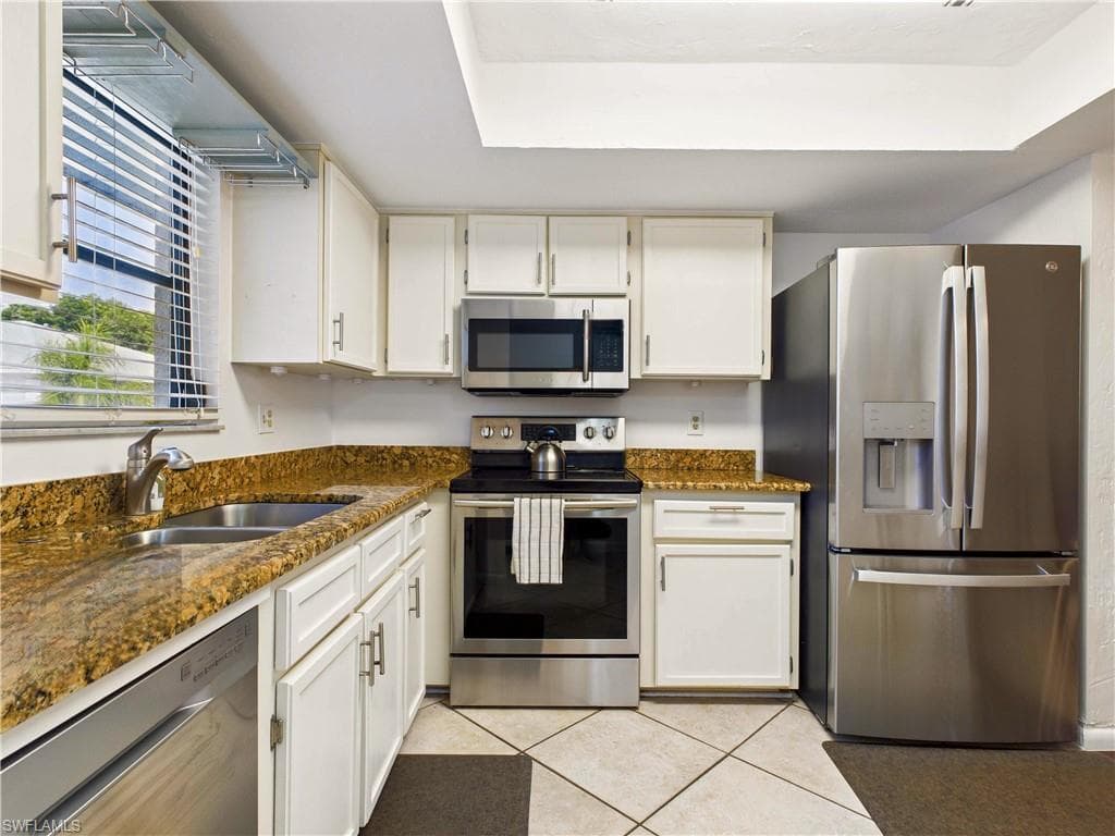 28100 Pine Haven WAY # 5, BONITA SPRINGS FL 34135-8