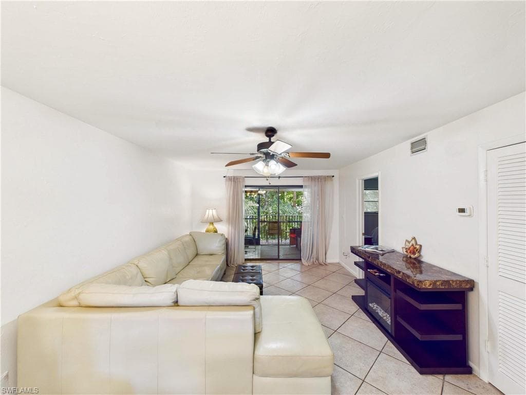 28100 Pine Haven WAY # 5, BONITA SPRINGS FL 34135-3
