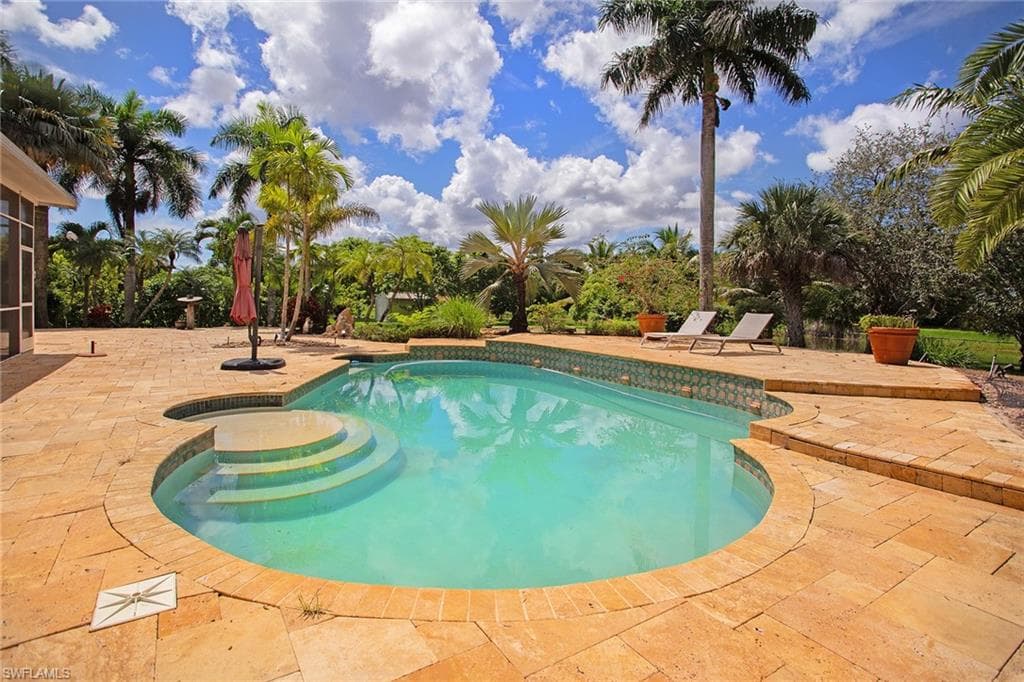 5911 SW 199th AVE, PEMBROKE PINES FL 33332-5