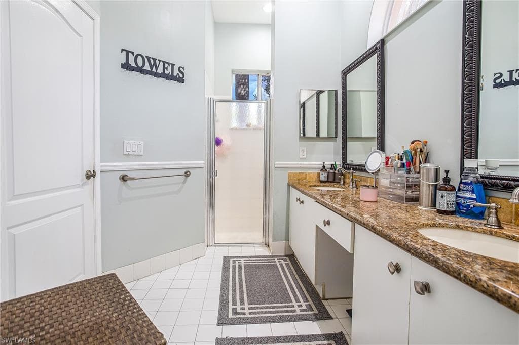 5911 SW 199th AVE, PEMBROKE PINES FL 33332-35