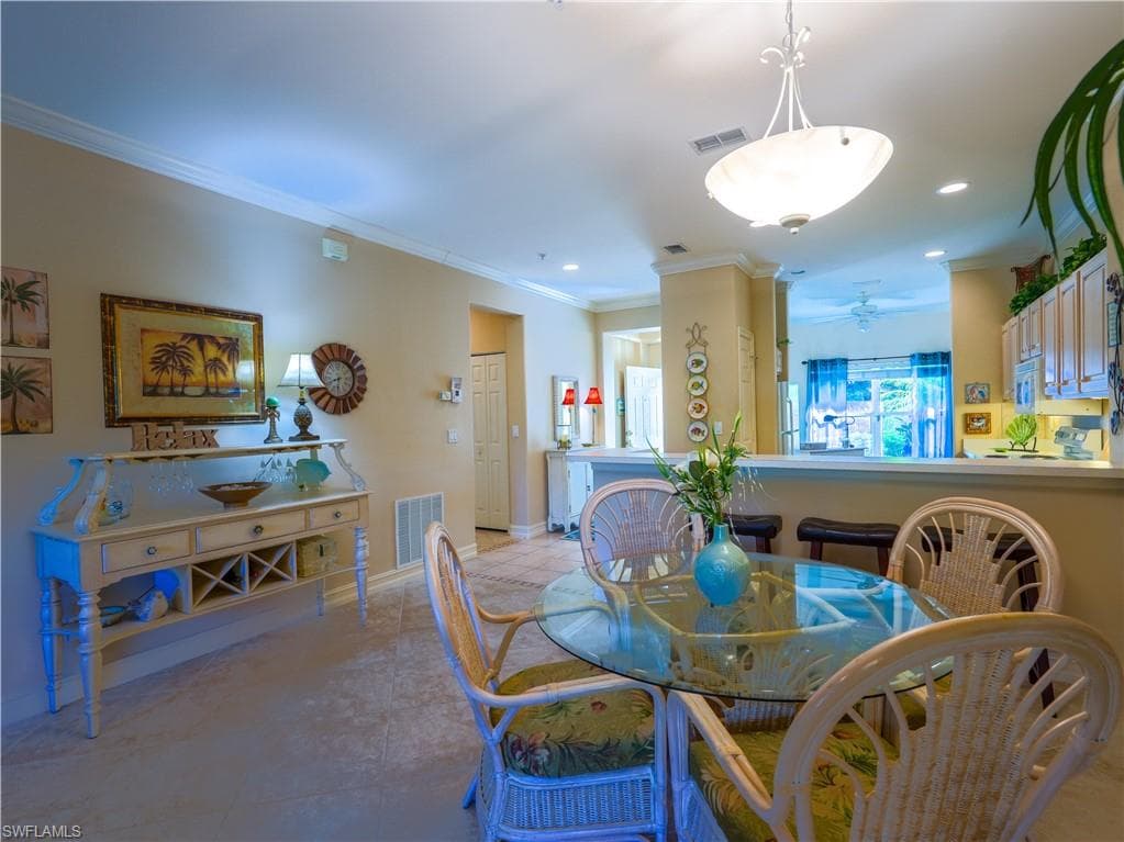 1015 Tarpon Cove DR # 1403, NAPLES FL 34110-6