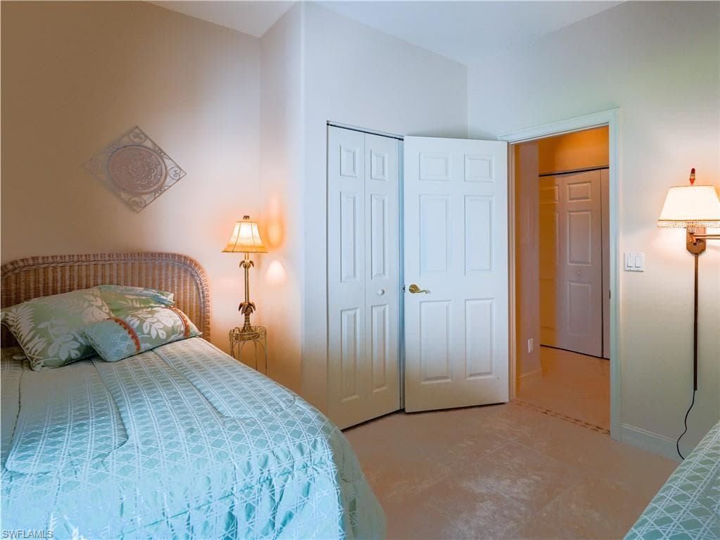 1015 Tarpon Cove DR # 1403, NAPLES FL 34110-36