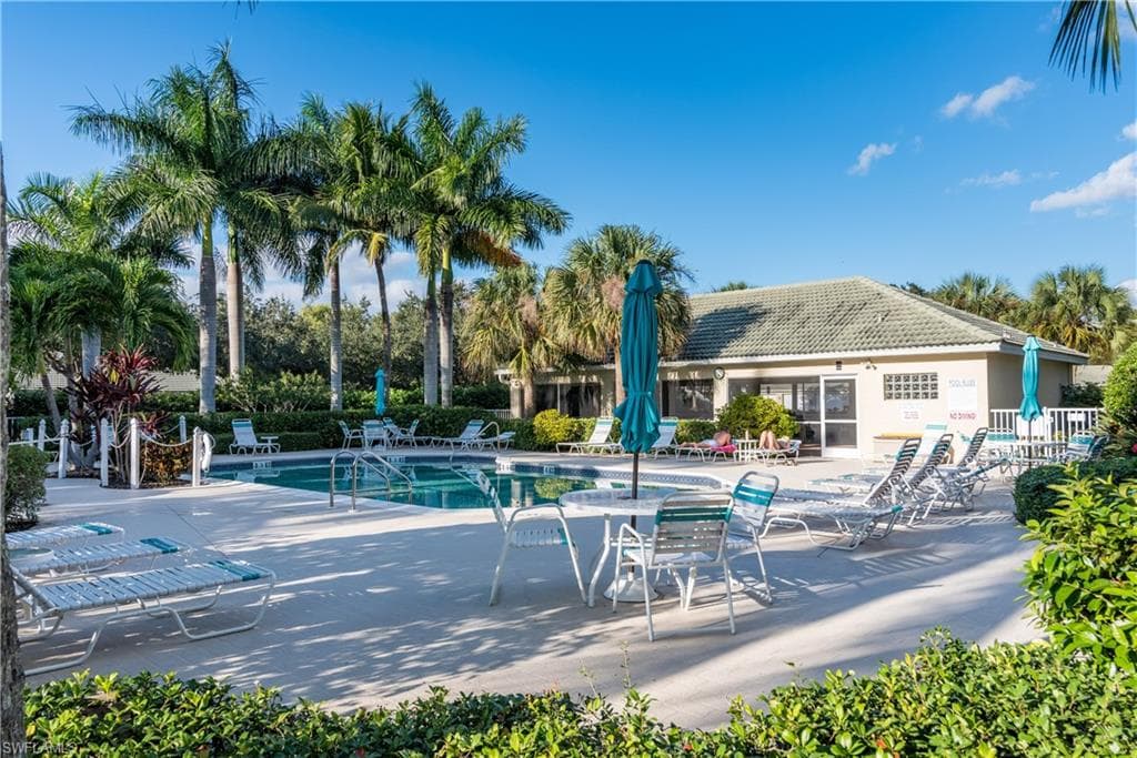 25727 LAKE AMELIA WAY # 105, BONITA SPRINGS FL 34136-20