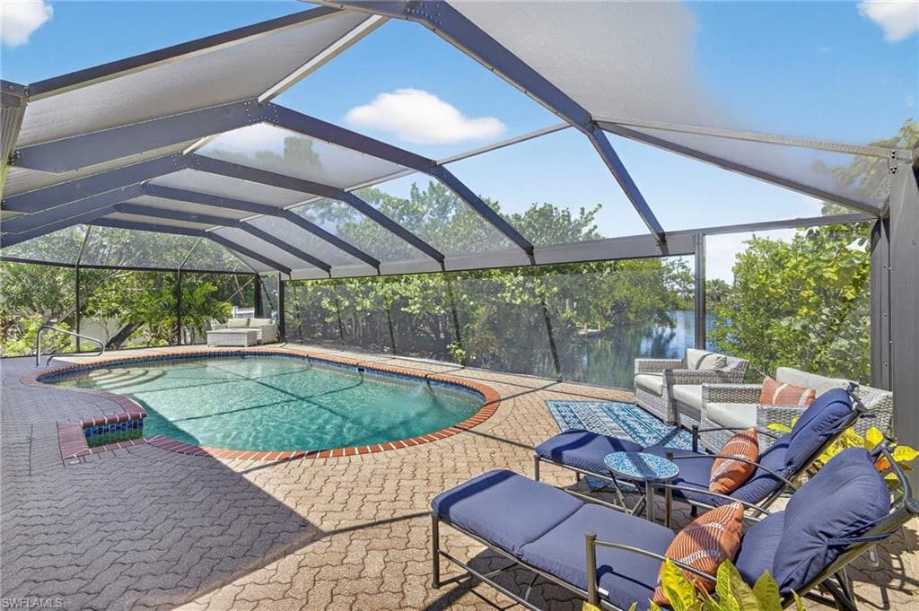 1643 Bunting LN, SANIBEL FL 33957-1