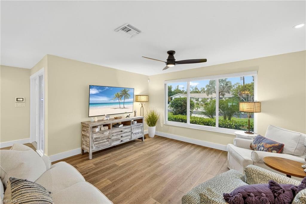 1643 Bunting LN, SANIBEL FL 33957-6