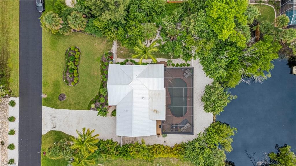 1643 Bunting LN, SANIBEL FL 33957-32