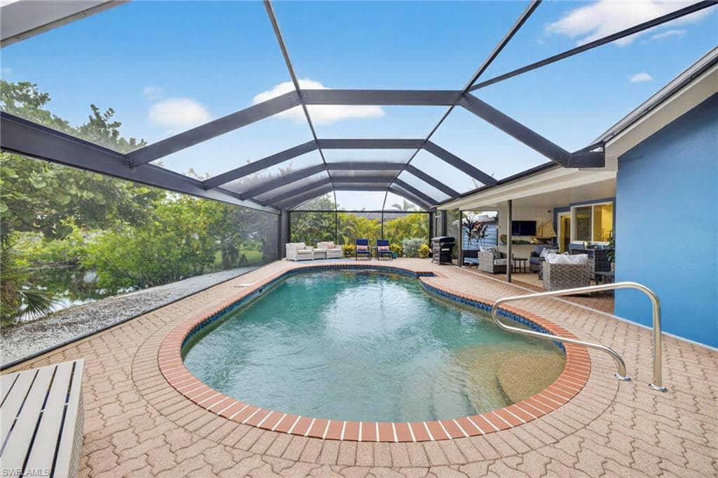 1643 Bunting LN, SANIBEL FL 33957-47