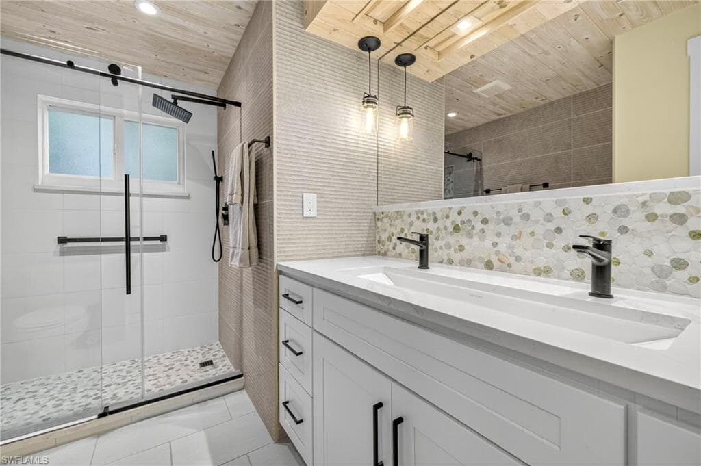 1643 Bunting LN, SANIBEL FL 33957-20