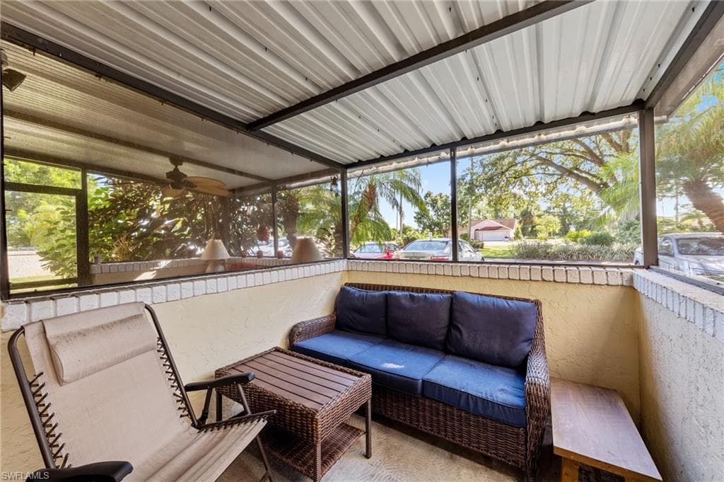 102 E Greens BLVD, LEHIGH ACRES FL 33936-5