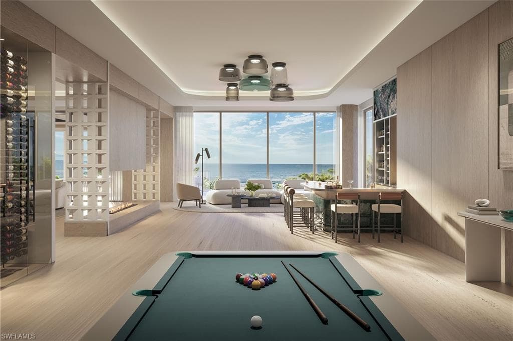 1121 GULF SHORE BLVD N # 2S, NAPLES FL 34102-3
