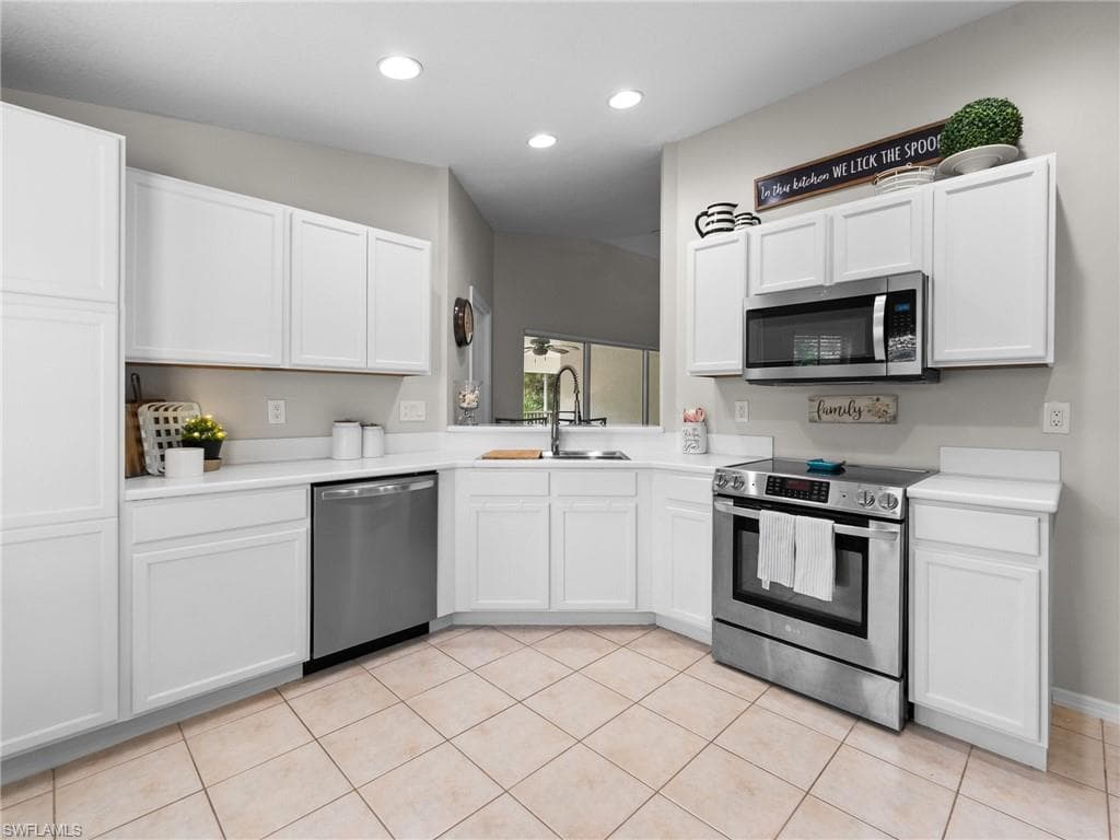 3411 Morning Lake DR # 201, ESTERO FL 34134-1