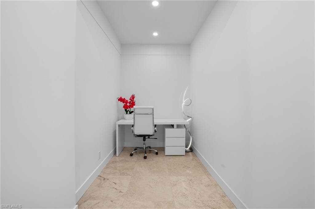 5122 Starfish AVE, NAPLES FL 34103-13