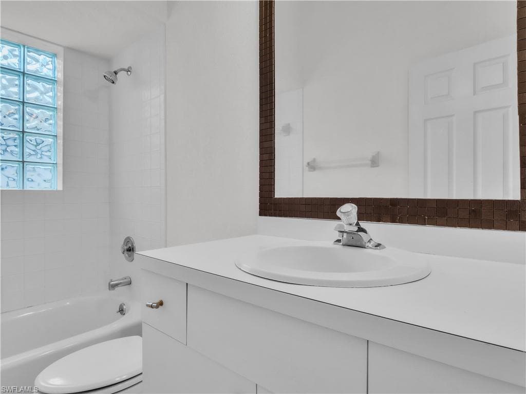 1580 Argyle DR, FORT MYERS FL 33919-6