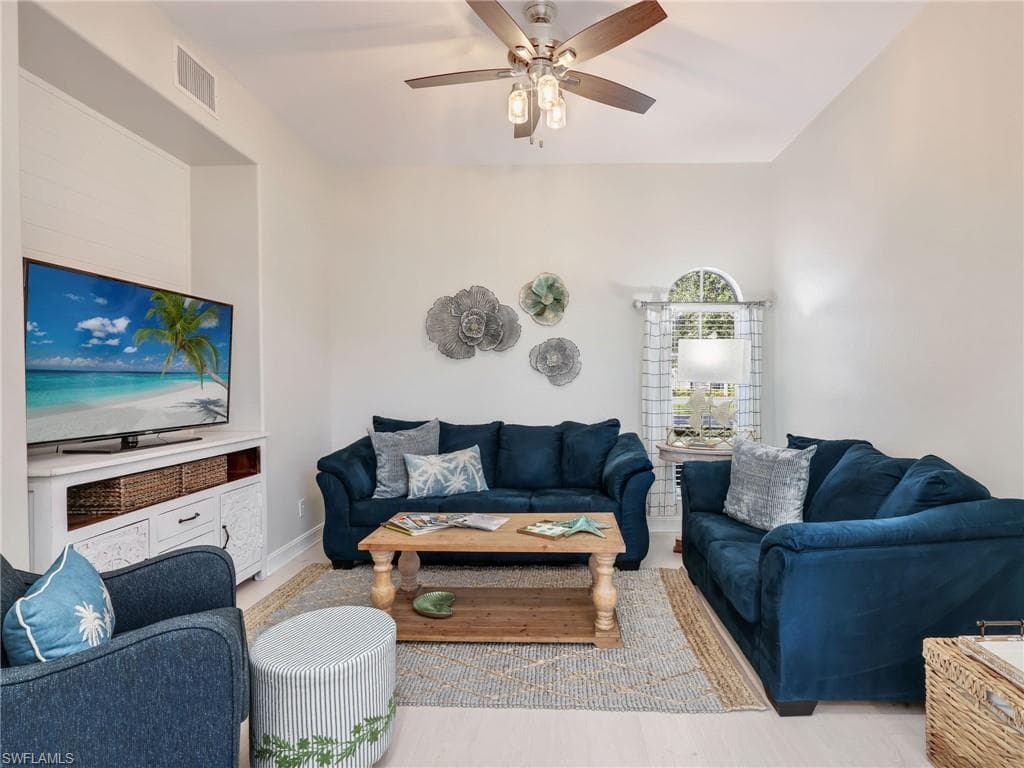 6096 Dogleg DR, NAPLES FL 34113-22