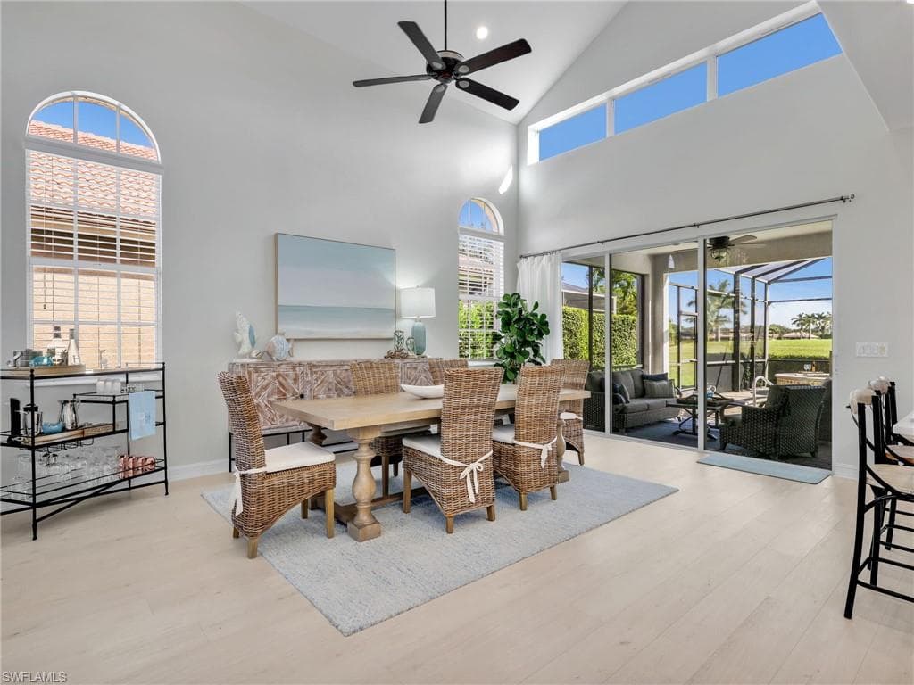 6096 Dogleg DR, NAPLES FL 34113-15