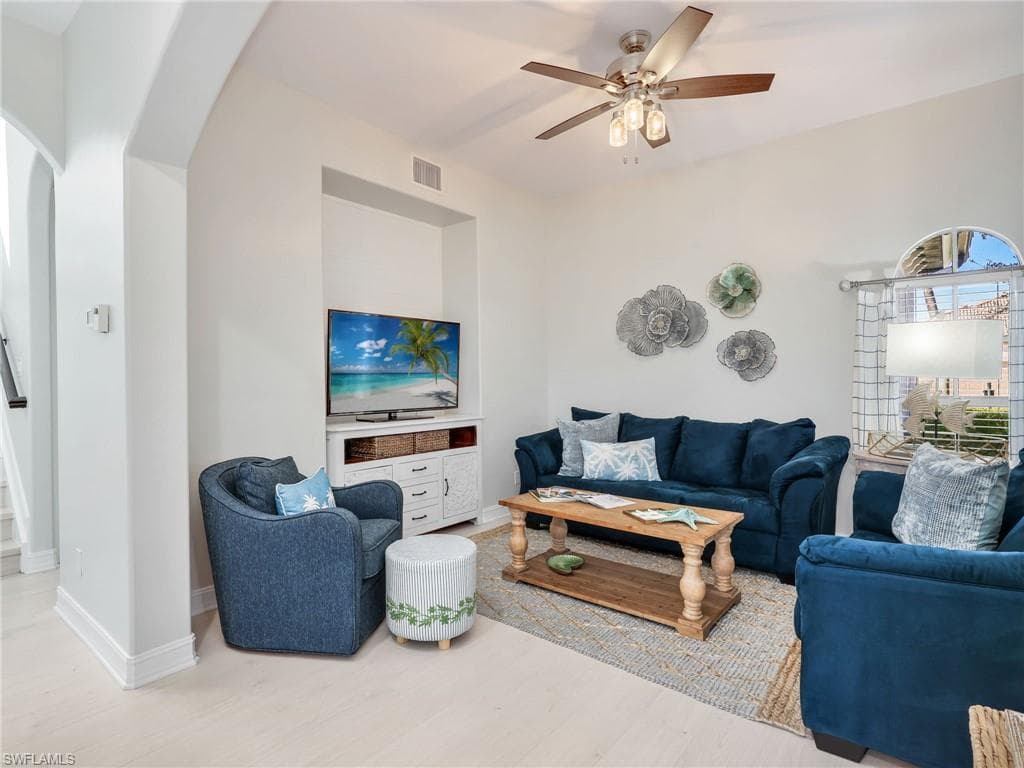 6096 Dogleg DR, NAPLES FL 34113-23