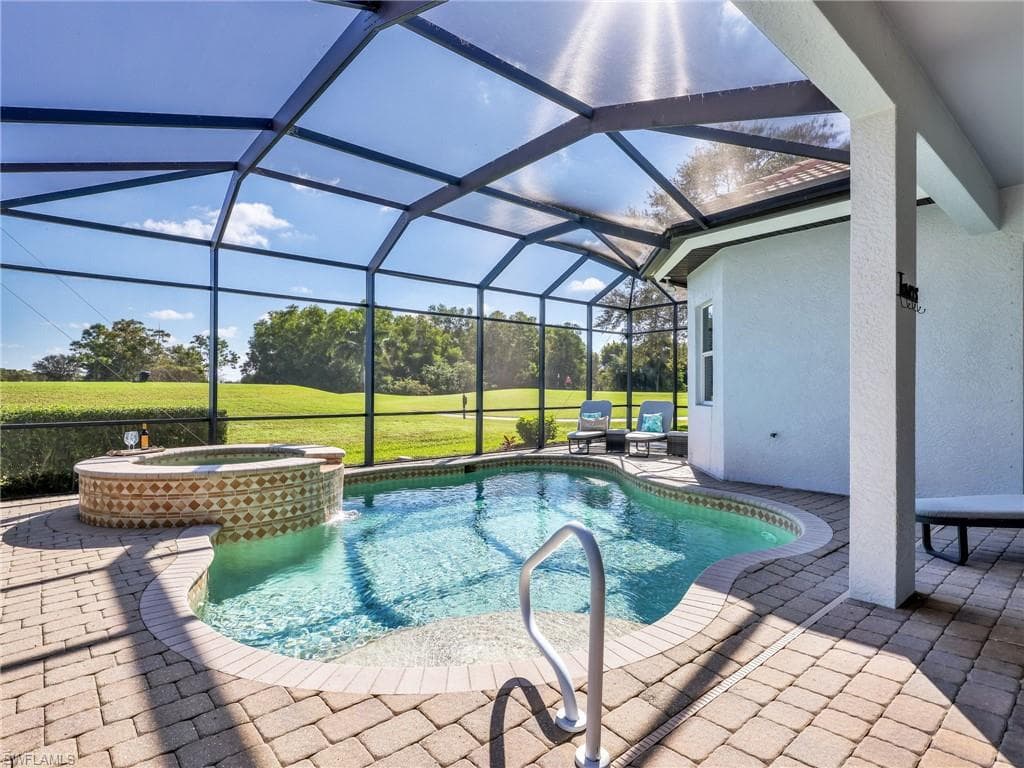 6096 Dogleg DR, NAPLES FL 34113-9
