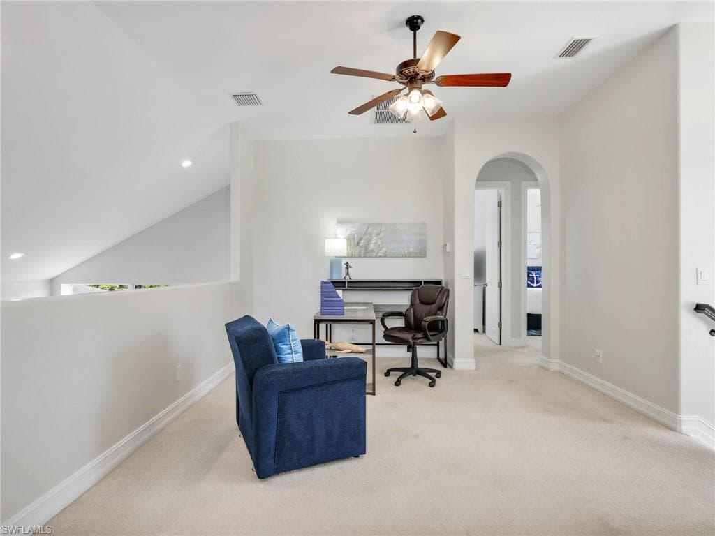 6096 Dogleg DR, NAPLES FL 34113-28