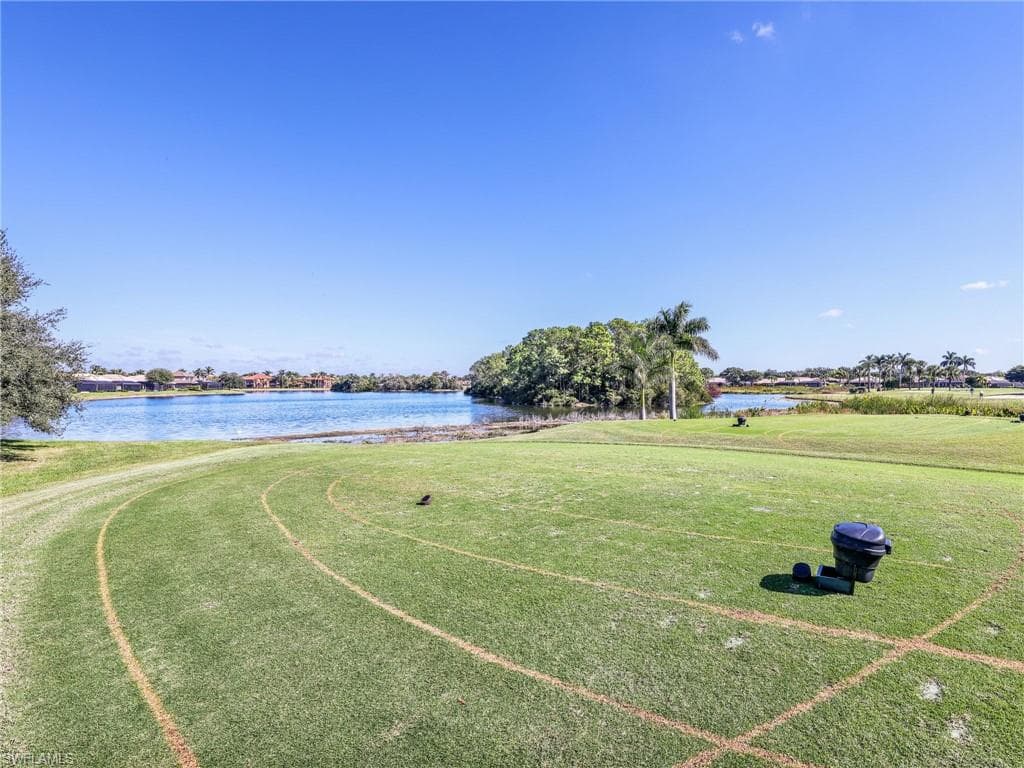 6096 Dogleg DR, NAPLES FL 34113-7