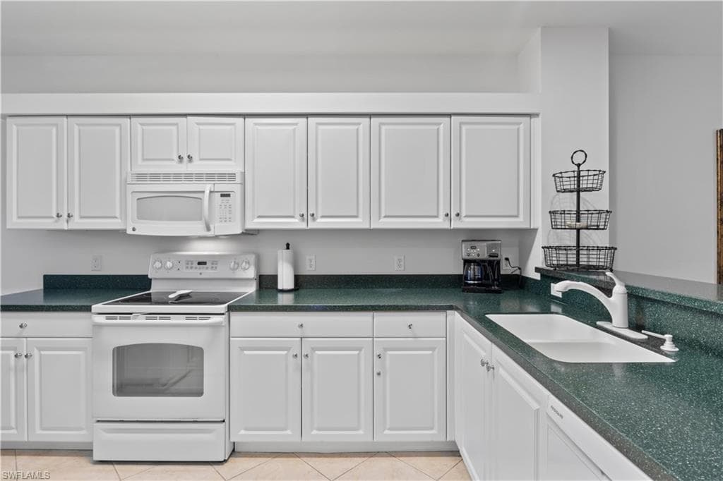 11041 Gulf Reflections DR # 206, FORT MYERS FL 33908-12