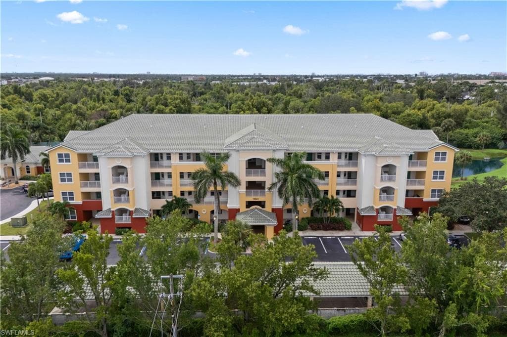 11041 Gulf Reflections DR # 206, FORT MYERS FL 33908-27