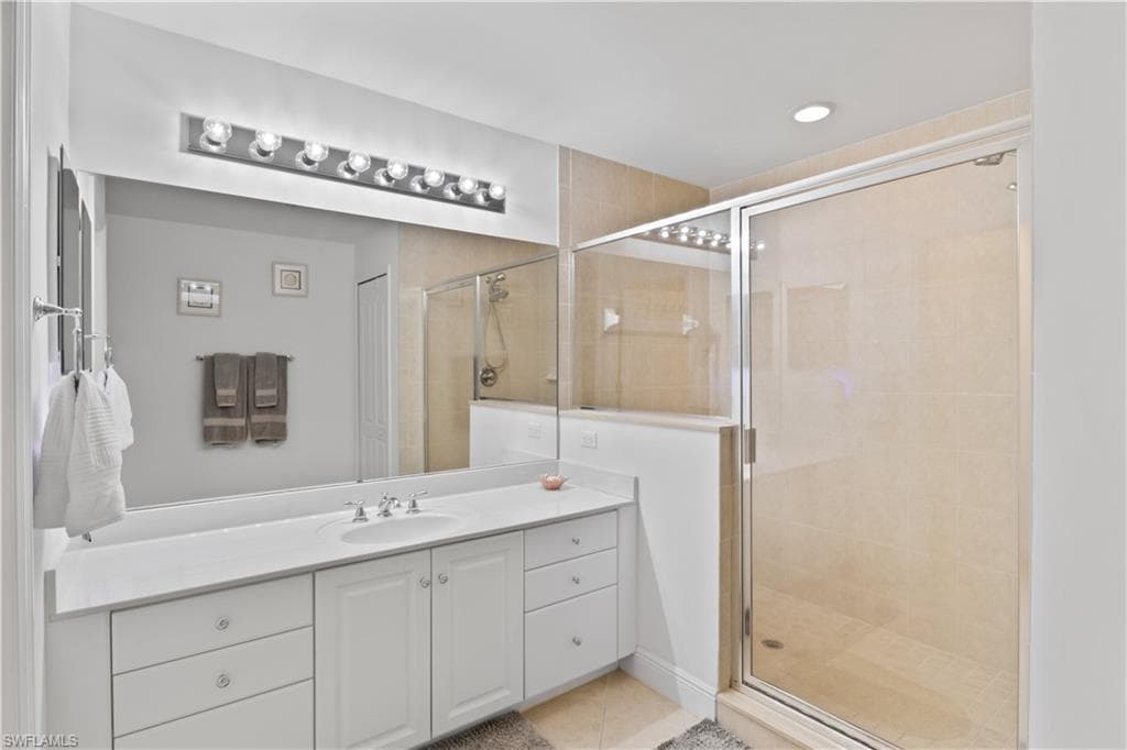 11041 Gulf Reflections DR # 206, FORT MYERS FL 33908-18
