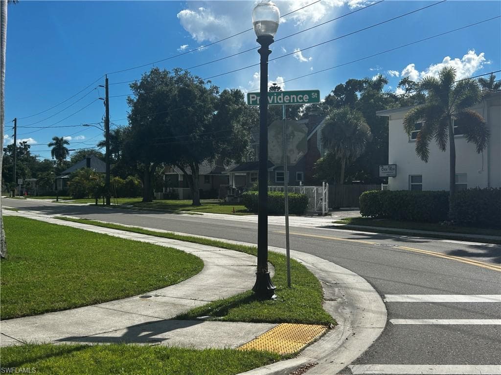2590 1st ST N # 113, FORT MYERS FL 33901-19