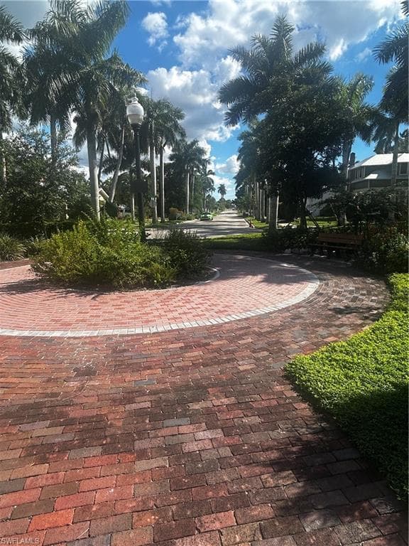 2590 1st ST N # 113, FORT MYERS FL 33901-18