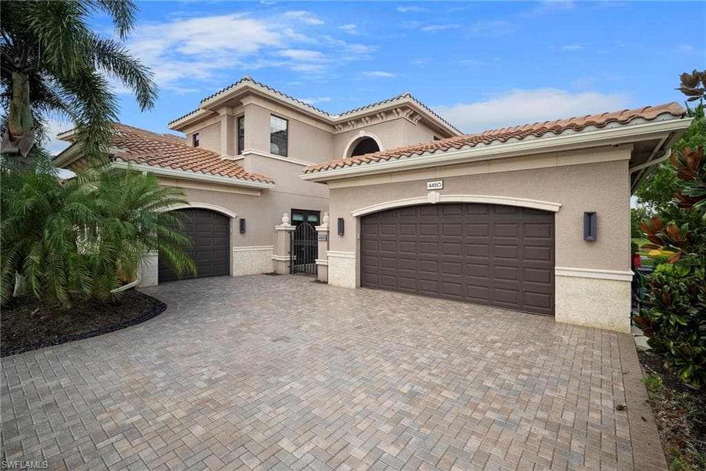 4450 Caldera CIR, NAPLES FL 34119-40