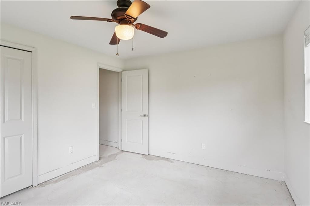 1037 Ione DR, FORT MYERS FL 33919-21