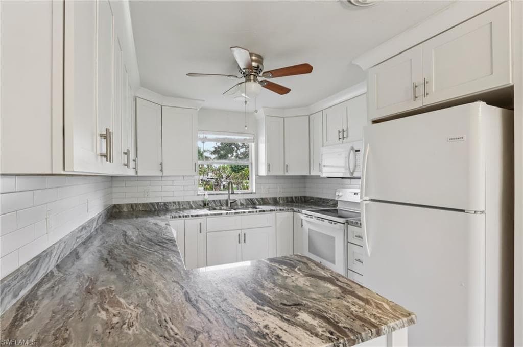 1037 Ione DR, FORT MYERS FL 33919-4