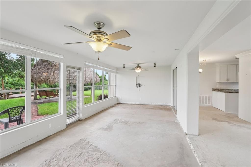 1037 Ione DR, FORT MYERS FL 33919-9