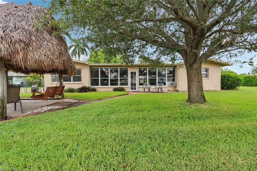 1037 Ione DR, FORT MYERS FL 33919-13