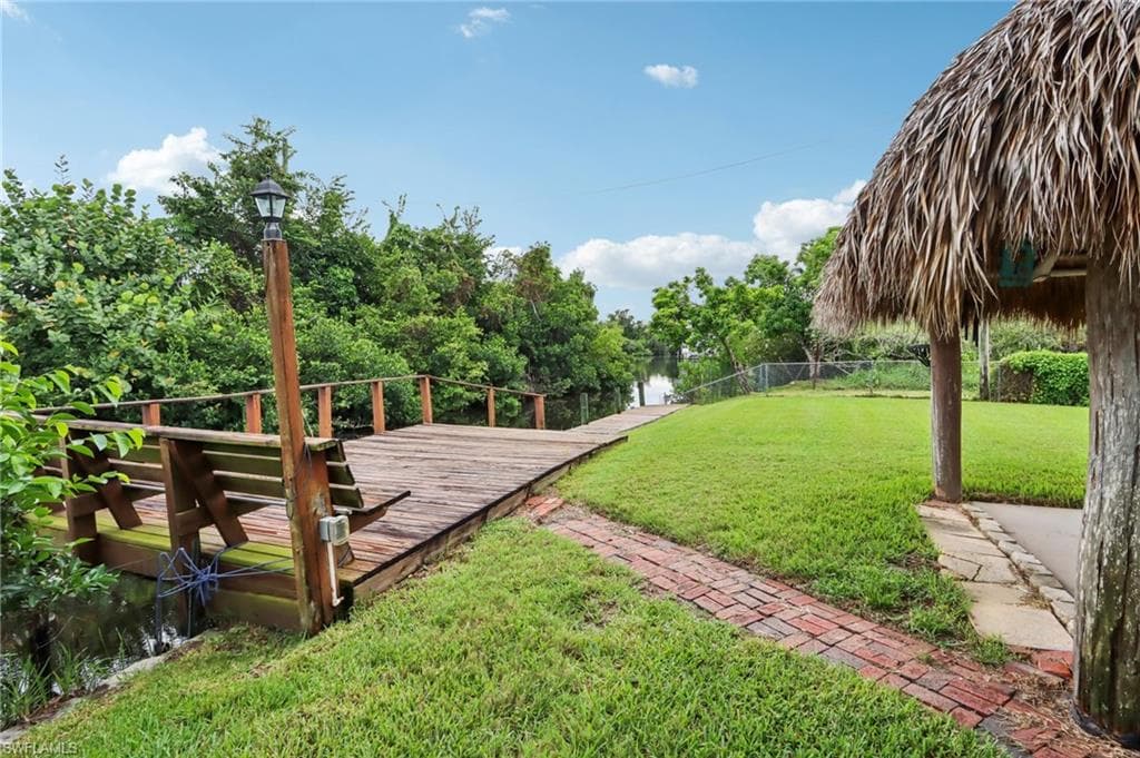 1037 Ione DR, FORT MYERS FL 33919-10