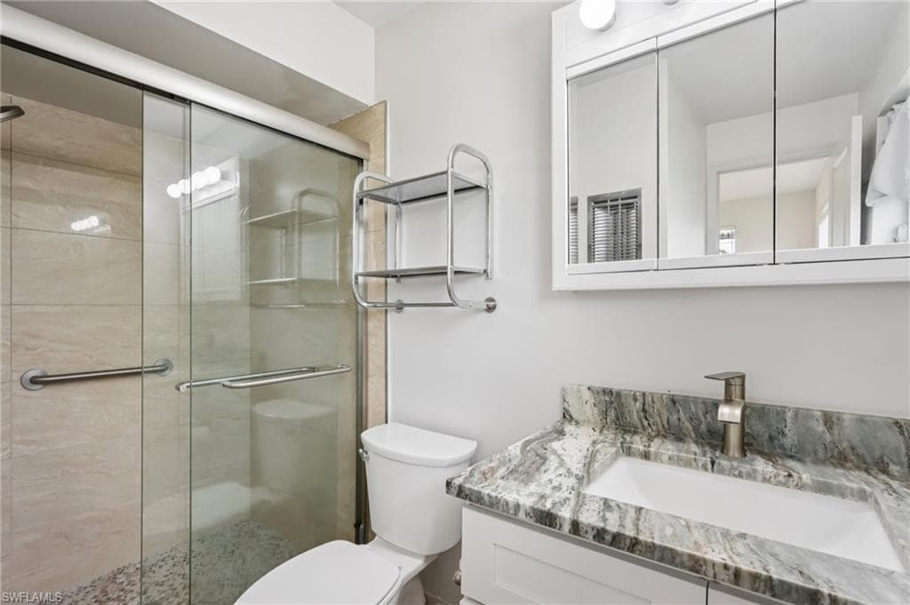 1037 Ione DR, FORT MYERS FL 33919-7