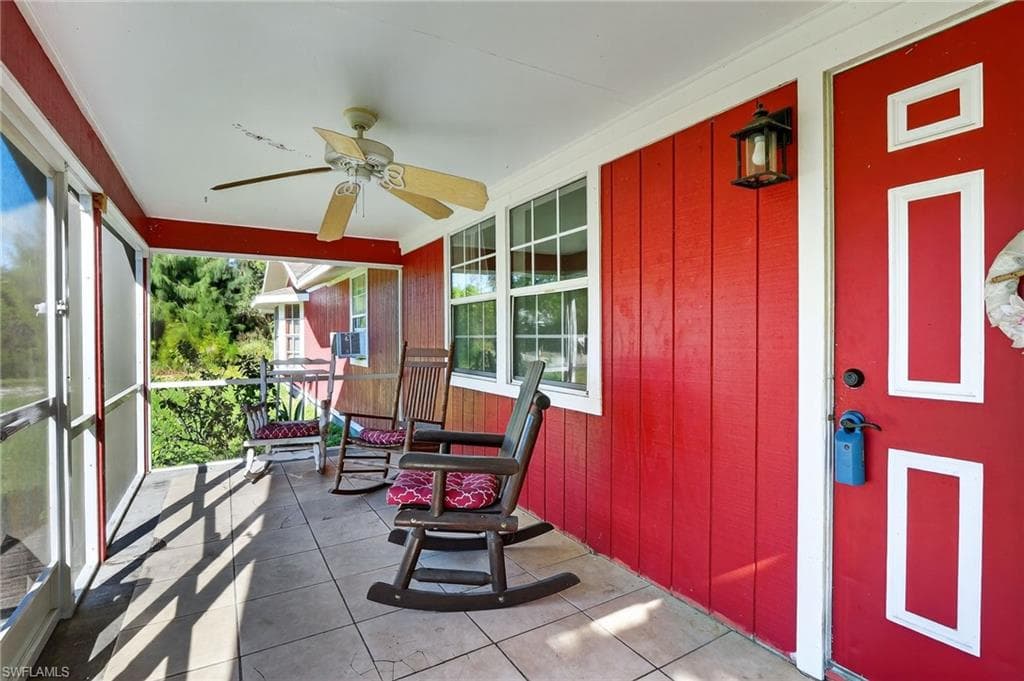 245 Hubbard AVE, NORTH FORT MYERS FL 33917-5