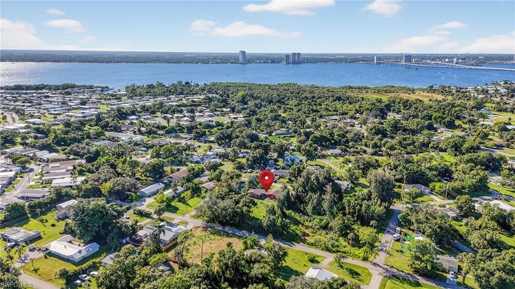 245 Hubbard AVE, NORTH FORT MYERS FL 33917-33