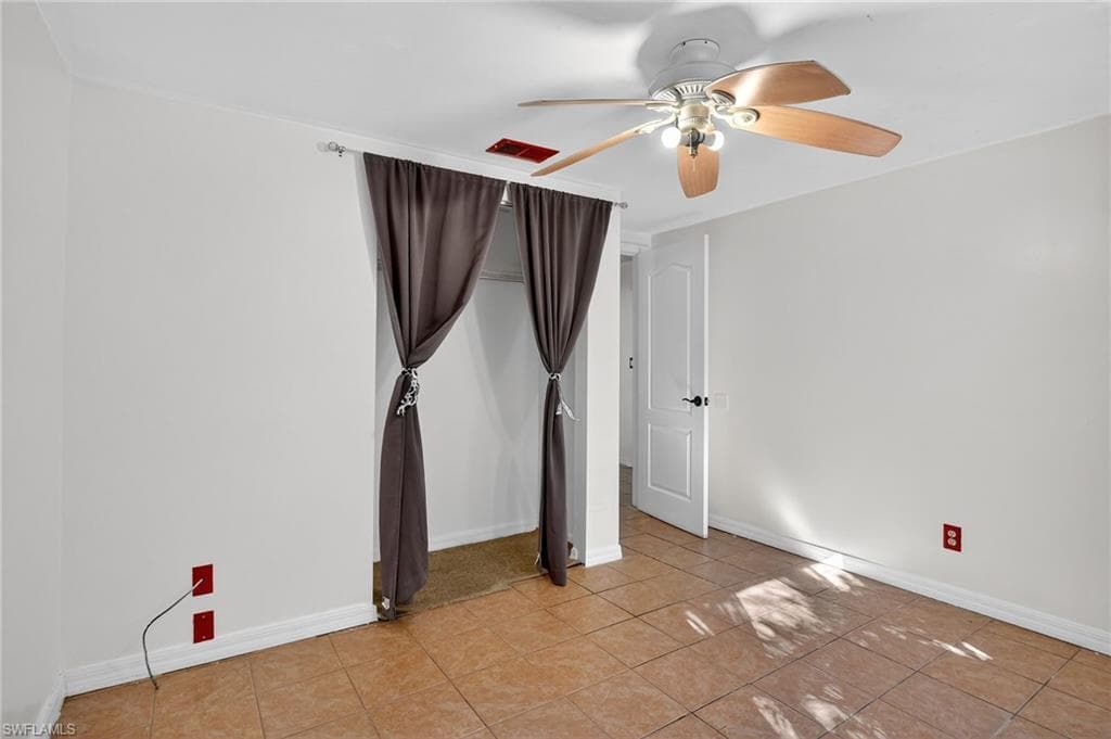 245 Hubbard AVE, NORTH FORT MYERS FL 33917-17