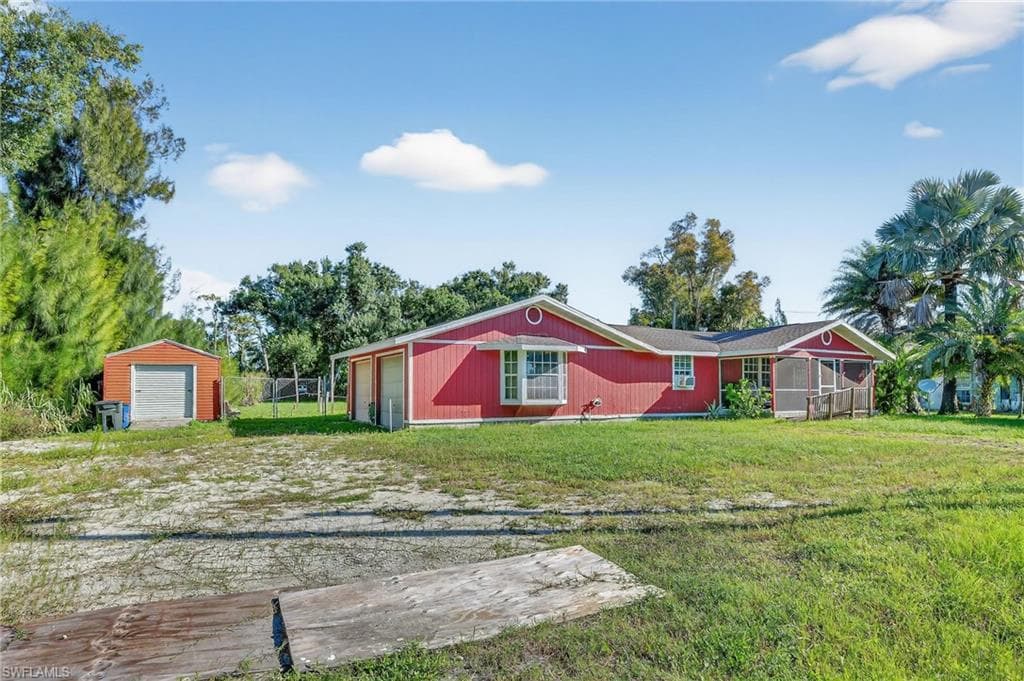 245 Hubbard AVE, NORTH FORT MYERS FL 33917-28